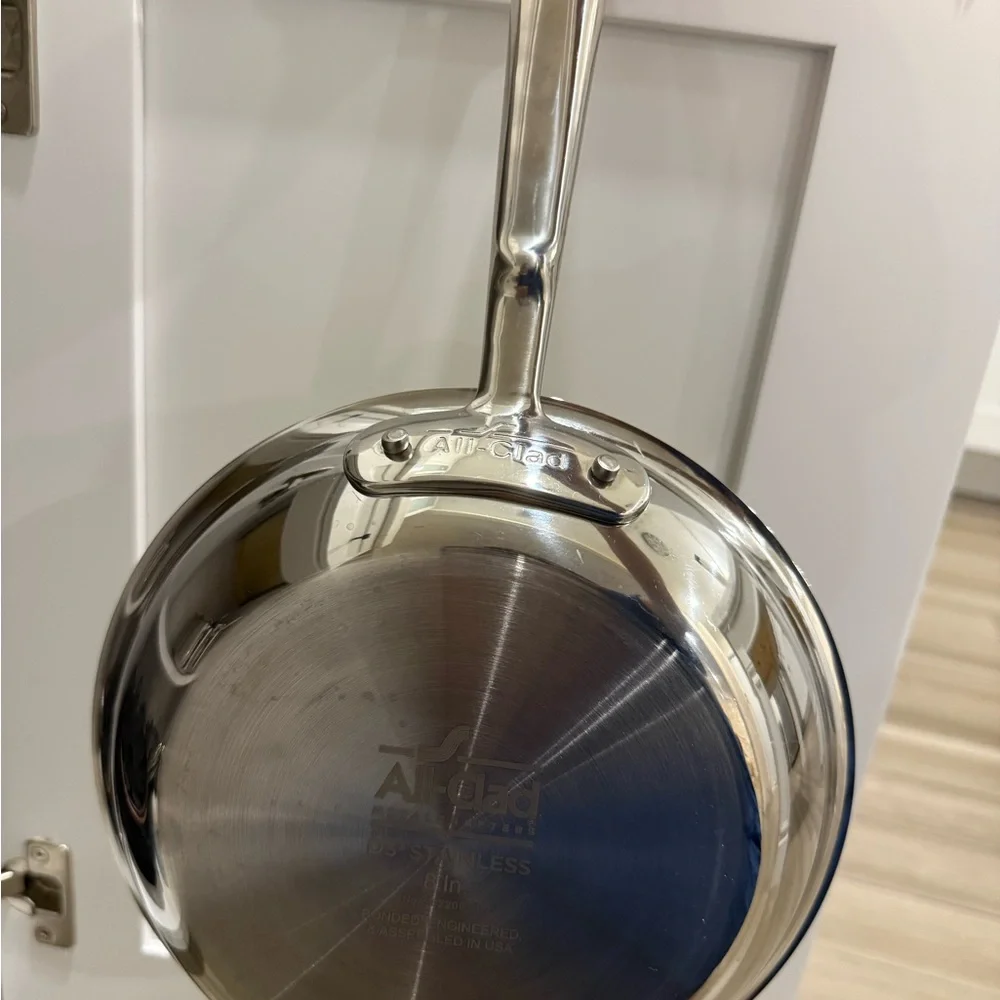 All Clad D3 stainless everyday 3-ply bonded cookware set with stainless lids